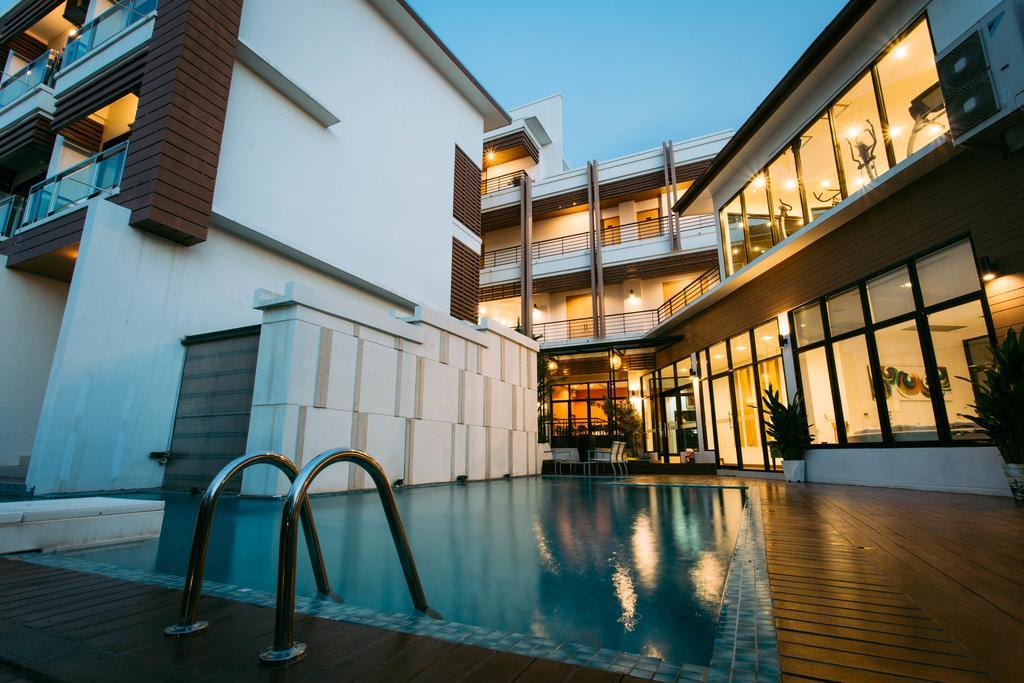 Mamaison Hotel Buriram Luaran gambar