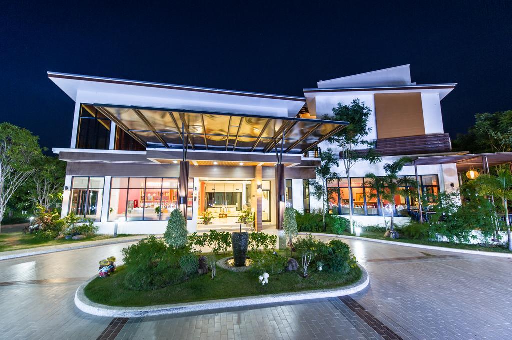 Mamaison Hotel Buriram Luaran gambar